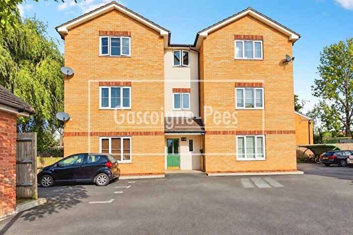 1 Bedroom Apartment To Rent In Ham, Richmond Park Borders, KT2