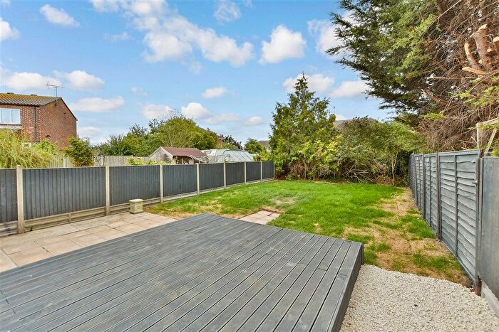 3 Bedroom Semi-Detached House For Sale In Alder Close, Sheerness, Kent, ME12