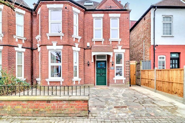 2 Bedroom Flat To Rent In Flat, Hindes Road, Harrow, HA1