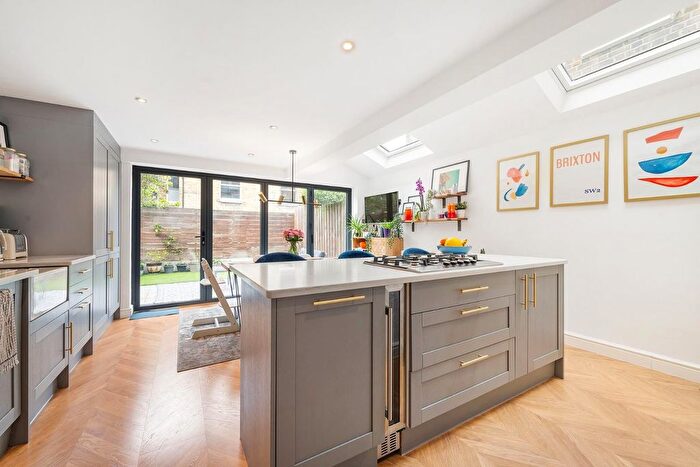 4 Bedroom Property For Sale In Mauleverer Road, SW2