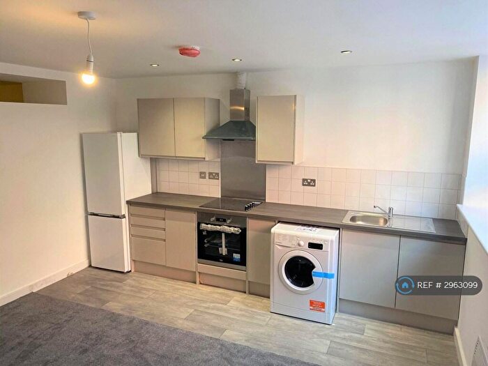 1 Bedroom Flat To Rent In Church Street, Mansfield, NG18