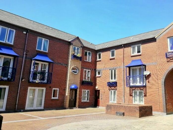 2 Bedroom Flat To Rent In Monmouth House, Marina, Swansea., SA1