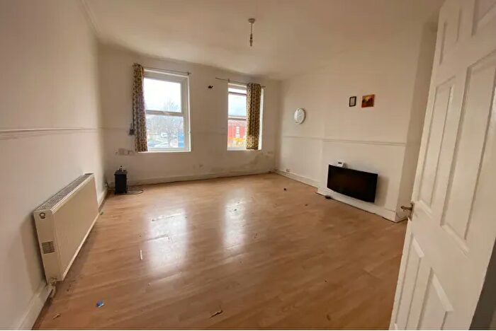 3 Bedroom Maisonette To Rent In Poulton Road, Wallasey, CH44