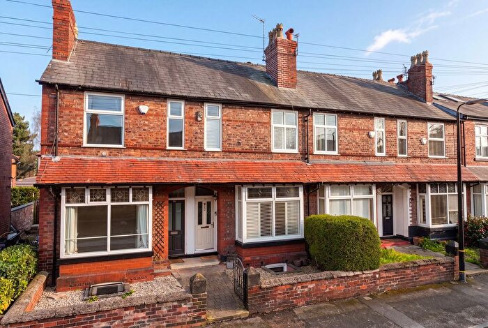 3 Bedroom Terraced House For Sale In Oak Road, Hale, WA15