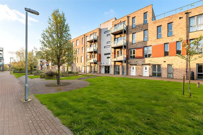 2 Bedroom Flat For Sale In Fitzgerald Place, Cambridge, CB4