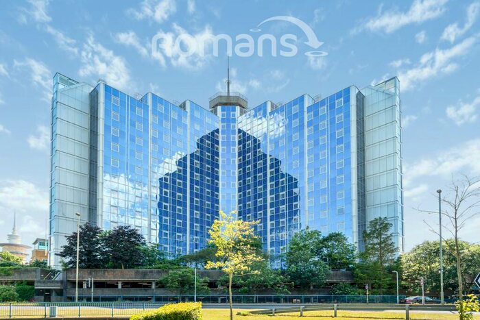 1 Bedroom Apartment To Rent In Churchill Place, RG21