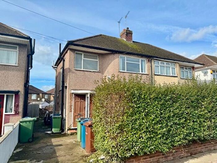 1 Bedroom Maisonette For Sale In Walton Avenue, Harrow, HA2