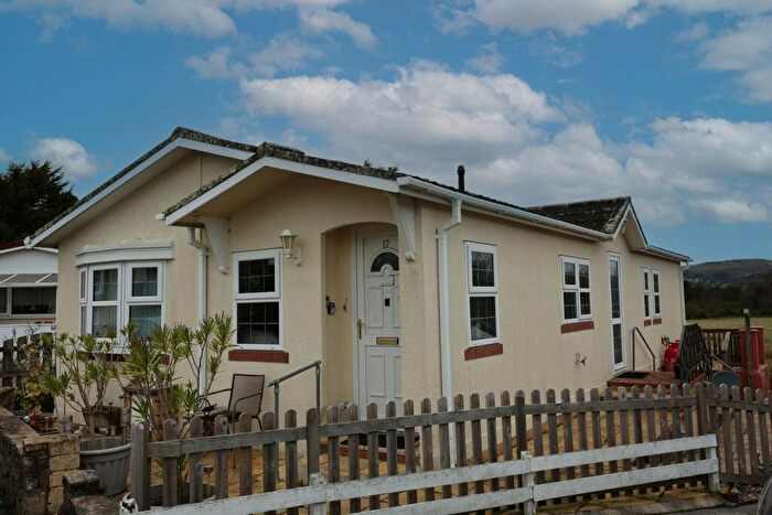 3 Bedroom Park Home For Sale In Glenleigh Park, Sticker, St Austell, PL26