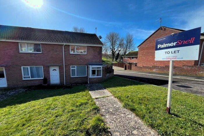 2 Bedroom Property To Rent In Rowan Close, Weymouth, DT4