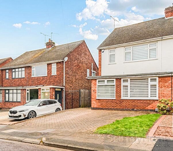 3 Bedroom Semi Detached House For Sale In Monmouth Close, Coventry, CV5