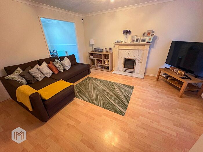 3 Bedroom Link Detached House For Sale In Falstone Close, Birchwood, Warrington, Cheshire, WA3 - Photo 4