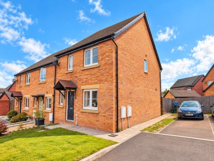 4 Bedroom End Of Terrace House For Sale In Bayliss Close, Lydney, GL15