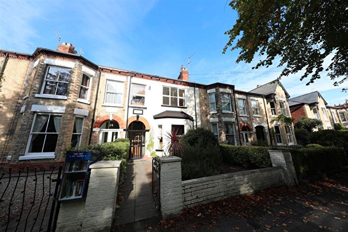 5 Bedroom Terraced House For Sale In Park Avenue, HU5
