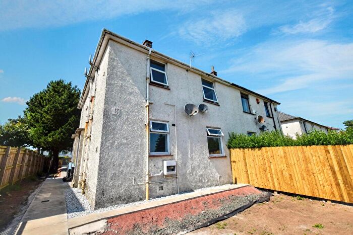 2 Bedroom Flat To Rent In Western Road, Kilmarnock, East Ayrshire, KA3