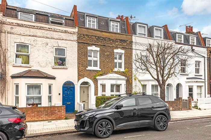 4 Bedroom Terraced House For Sale In Knowsley Road, London, SW11