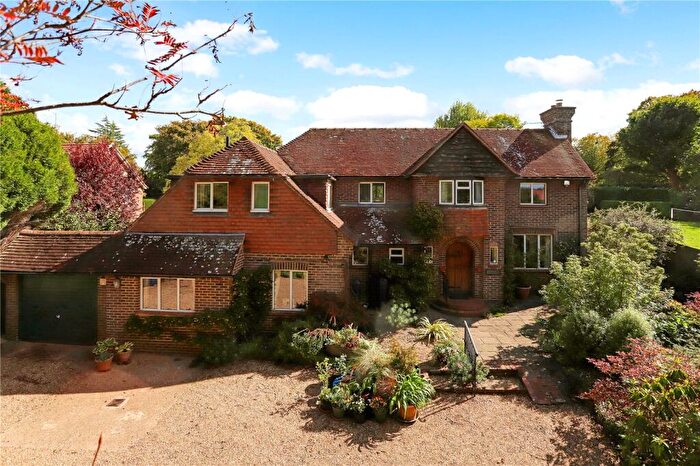 4 Bedroom Detached House For Sale In Old Compton Lane, Farnham, Surrey, GU9