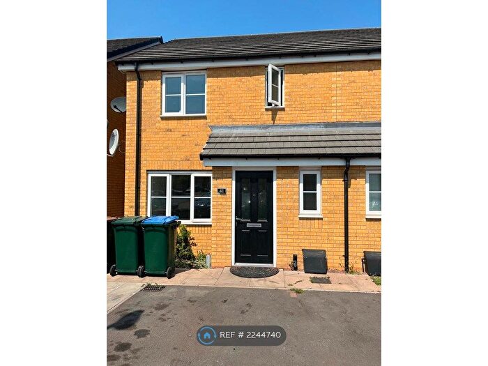 3 Bedroom Semi-Detached House To Rent In John Brooks Gardens, Coventry, CV6