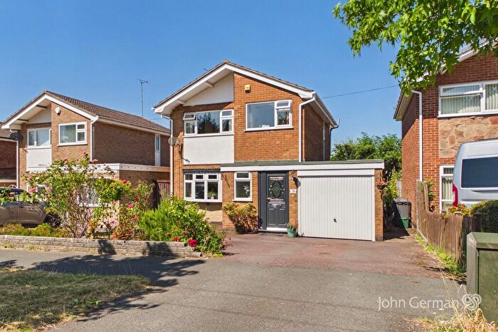 3 Bedroom Detached House For Sale In Dean Close, Littleover, DE23