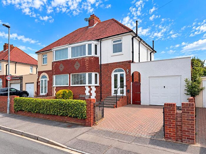 3 Bedroom Semi-Detached House For Sale In Newbolt Road, Paulsgrove, PO6