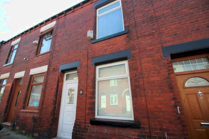 2 Bedroom Terraced House To Rent In Vine Street, Chadderton, OL9