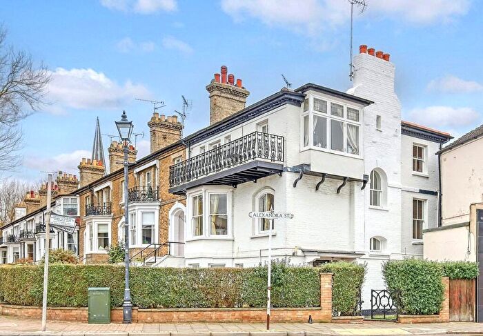 4 Bedroom Apartment For Sale In Capel Terrace, 'Clifftown Conservation Area', Southend On Sea, Essex, SS1