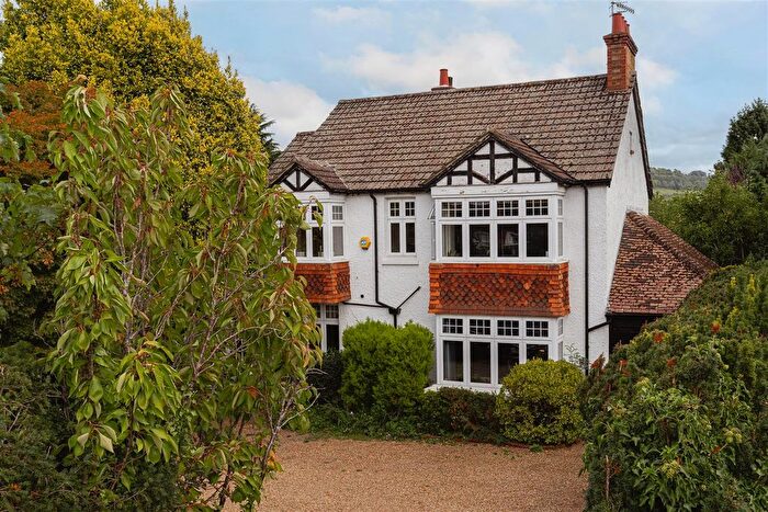 4 Bedroom Detached House For Sale In Deepdene Avenue, Dorking, RH4