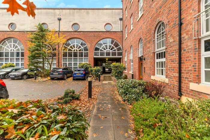 2 Bedroom Flat To Rent In Cook Street, Tradestone, Glasgow, G5