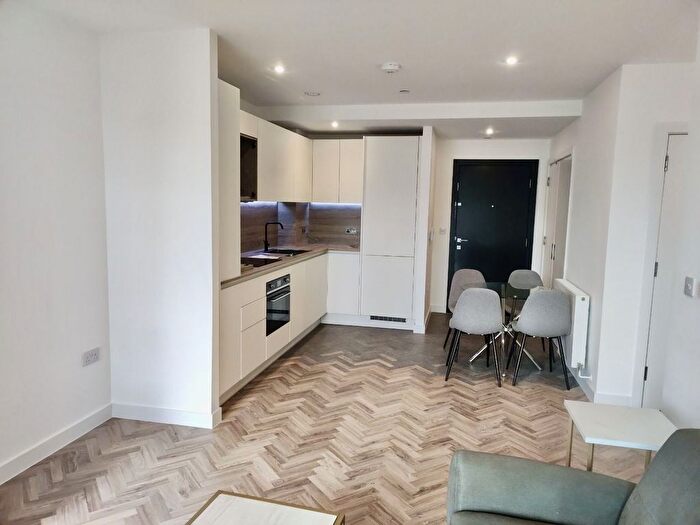 1 Bedroom Flat To Rent In River Apartments, Gillender Street, London, E3