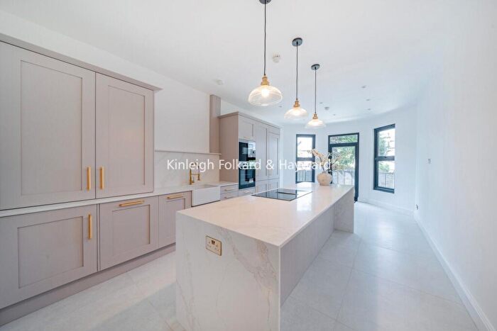 4 Bedroom Terraced House To Rent In Arcadian Gardens, London, N22