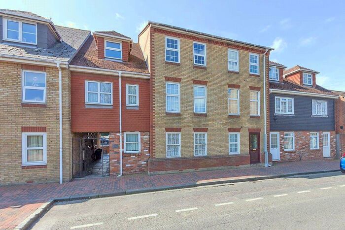 Apartment To Rent In Ronalds Court, East Street, Sittingbourne, Kent, ME10