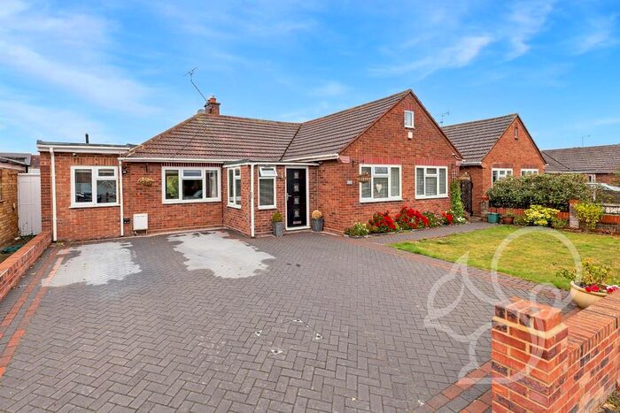 4 Bedroom Detached Bungalow To Rent In Cotman Road, Colchester, CO3