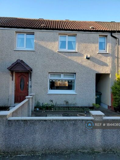 3 Bedroom Terraced House To Rent In Moray Place, Linwood, PA3