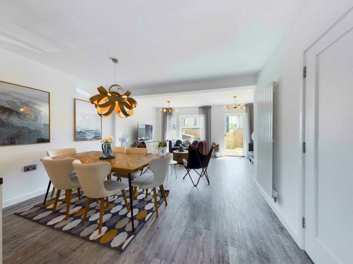 4 Bedroom Terraced House To Rent In Countess Way, Milton Keynes, MK10