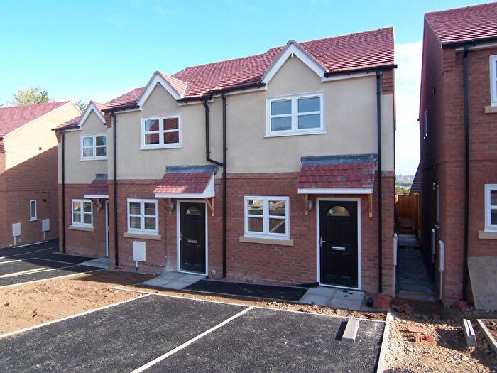 2 Bedroom Town House To Rent In Peacock Place, Church Street, Ilkeston, DE7