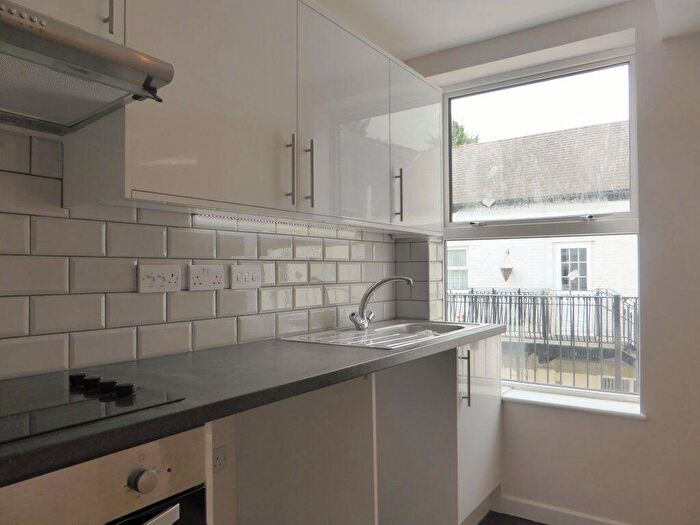 Studio To Rent In Osmond Road Hove -, P13
