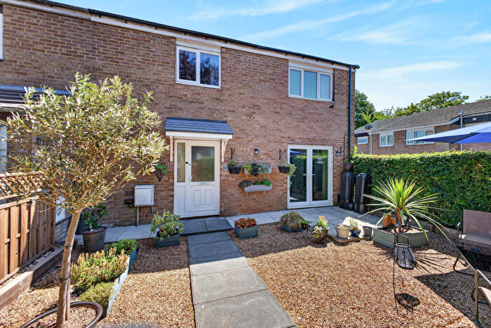 3 Bedroom End Of Terrace House For Sale In York Road, Stevenage, SG1