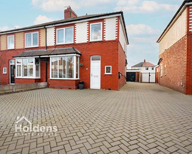 3 Bedroom Semi Detached House For Sale In Leyland Road, Penwortham, PR1