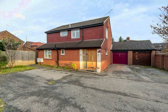 5 Bedroom Detached House To Rent In Wokingham, Berkshire, RG41