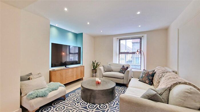 5 Bedroom Detached House To Rent In Cock Road, Kingswood, Bristol, BS15