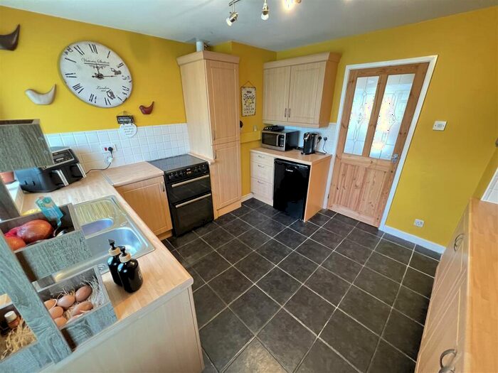 3 Bedroom Detached Bungalow For Sale In Alexander Drive, Heswall, Wirral, CH61
