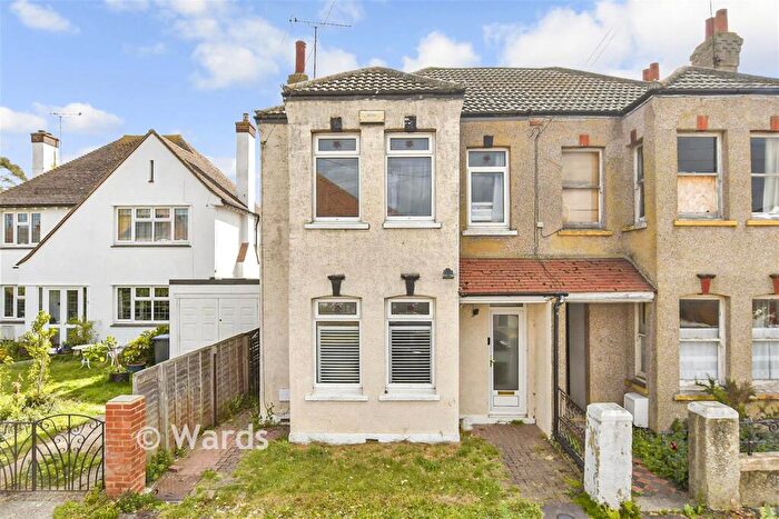 5 Bedroom Semi Detached House For Sale In Bournemouth Drive, Herne Bay, CT6