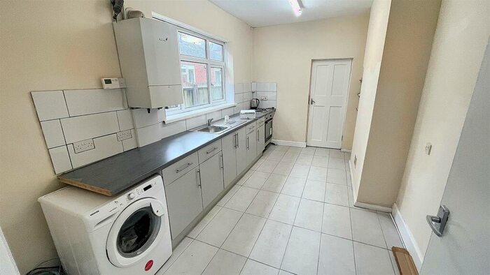 3 Bedroom Terraced House For Sale In Eastwood Road, Balsall Heath, B12