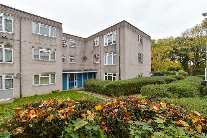 2 Bedroom Flat For Sale In Caburn Court, Southgate Crawley, West Sussex, RH11