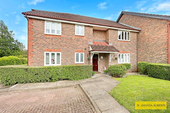 2 Bedroom Flat For Sale In Westminster Gardens, London, E4