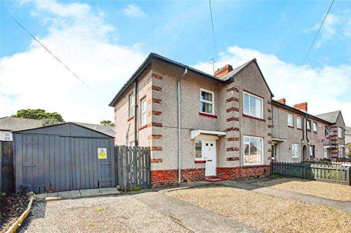 3 Bedroom Semi Detached House For Sale In Chestnut Avenue, Whitley Bay, Tyne And Wear, NE25