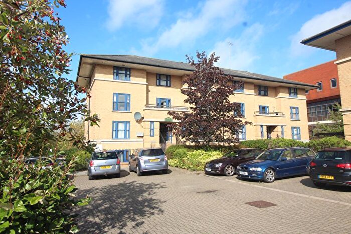 1 Bedroom Apartment To Rent In North Row, Central Milton Keynes, MK9