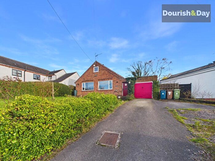 5 Bedroom Detached Bungalow For Sale In Lea Road, Hixon, ST18