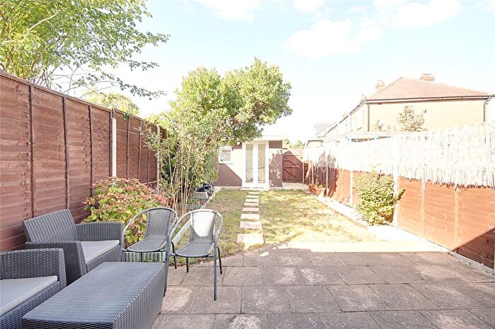 3 Bedroom Terraced House For Sale In Hoe Lane, Enfield, EN1