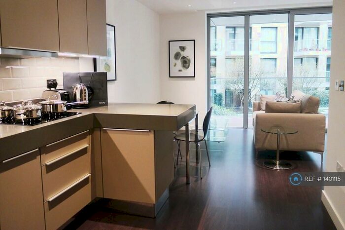 Studio To Rent In Kingwood House, London, E1