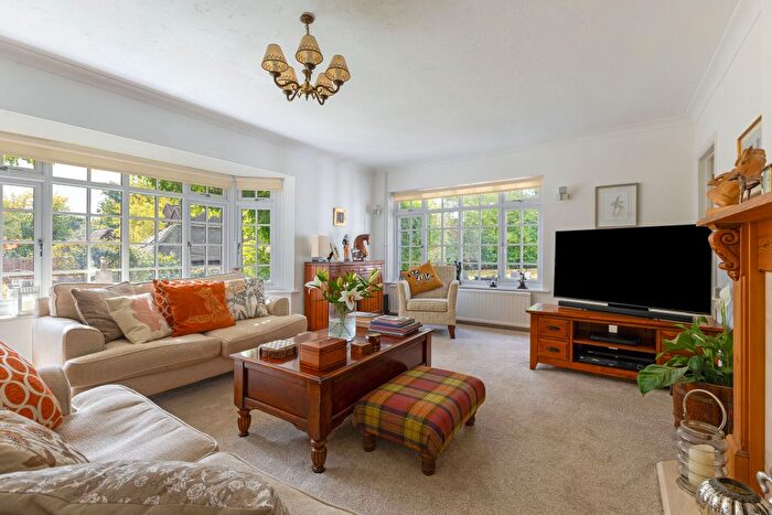 4 Bedroom Detached Bungalow For Sale In Farnham Lane, Haslemere, GU27